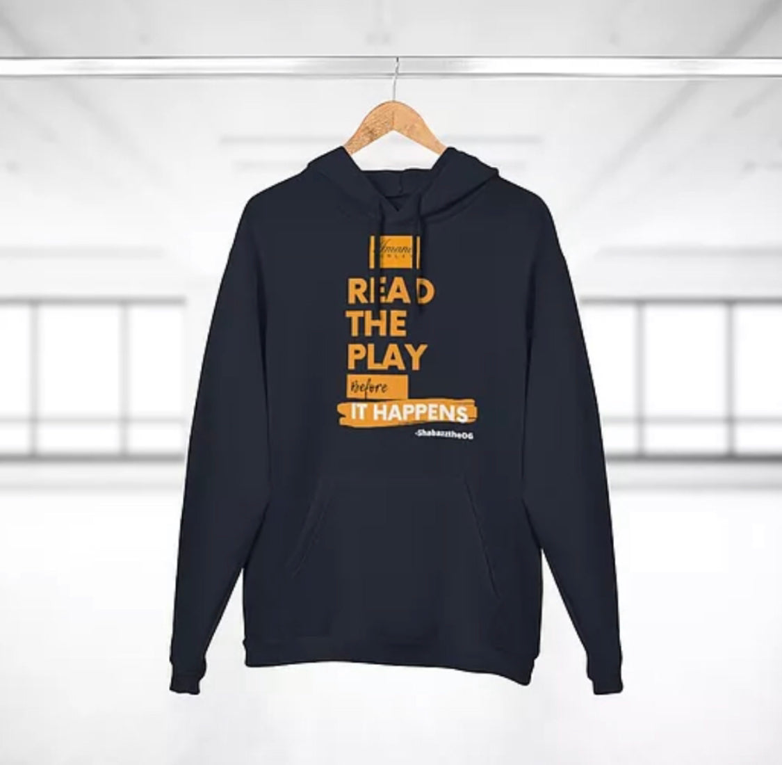 Lisez le sweat à capuche Play Premium