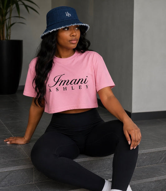 Signature Women’s crop top
